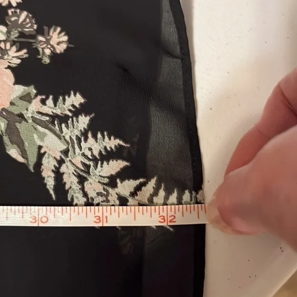 BCBG shift dress, black with pink florals, sz small - Picture 9 of 9